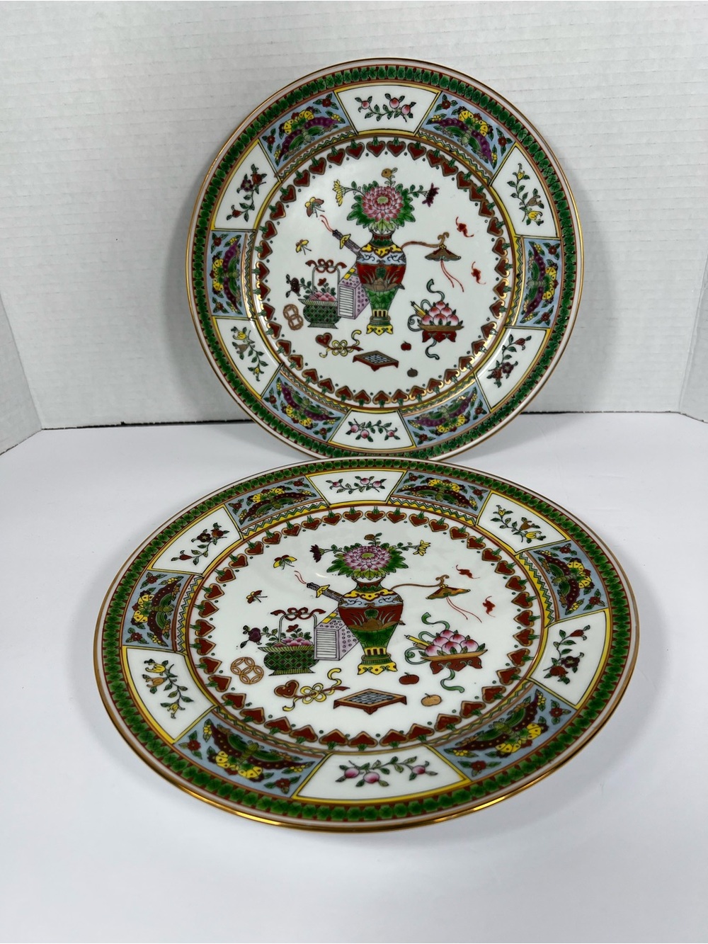 Chinese Famille Rose Style Porcelain Floral Butterfly Plates 10” Set of 2